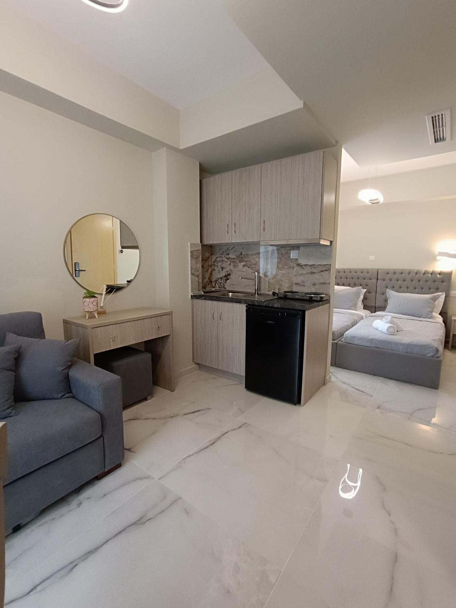 Alta Mare Aparthotel Néa Péramos Bagian luar foto