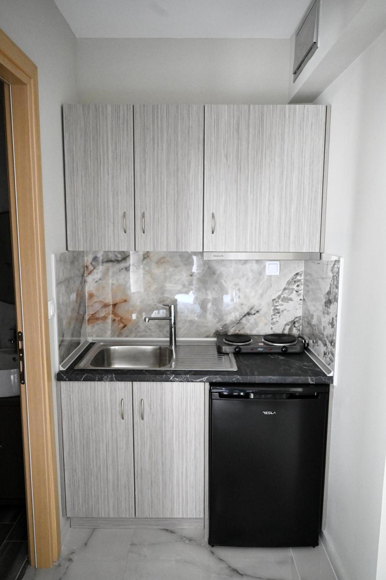 Alta Mare Aparthotel Néa Péramos Bagian luar foto