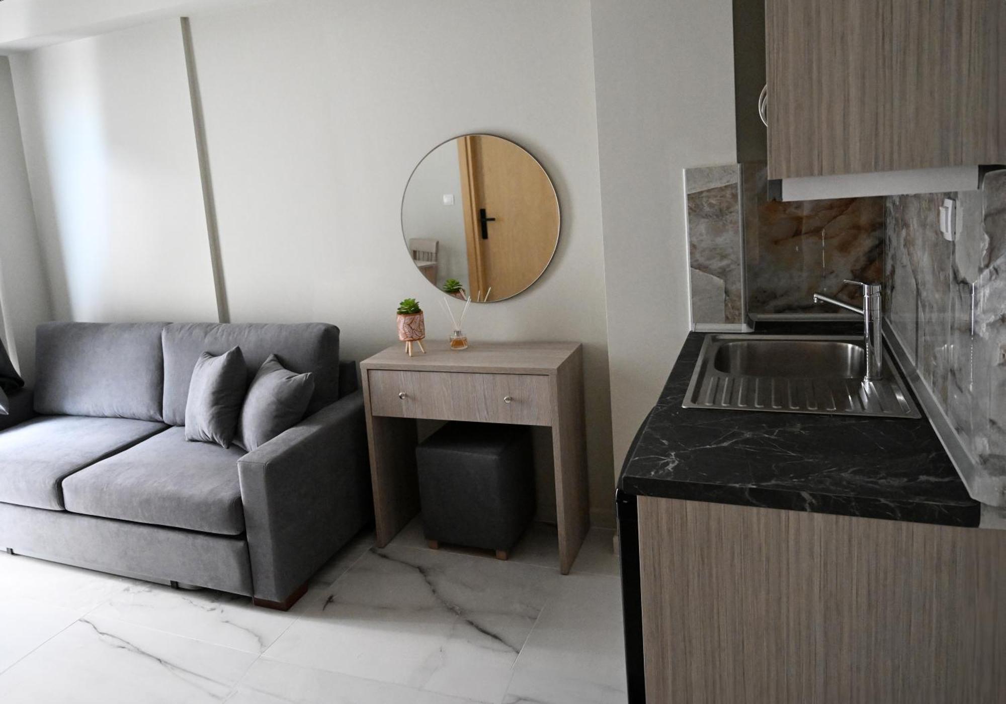 Alta Mare Aparthotel Néa Péramos Bagian luar foto